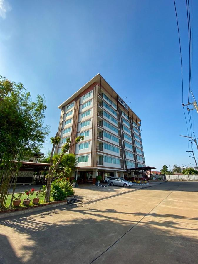 Winner Serviced Apartment Si Maha Phot Exterior photo
